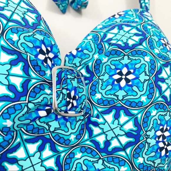 Assets by Sara Blakely Spanx Floral Halter Blue/White One Piece Bathing Suit - Picture 4 of 6